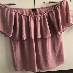 Off the shoulder top light pink color no stains.